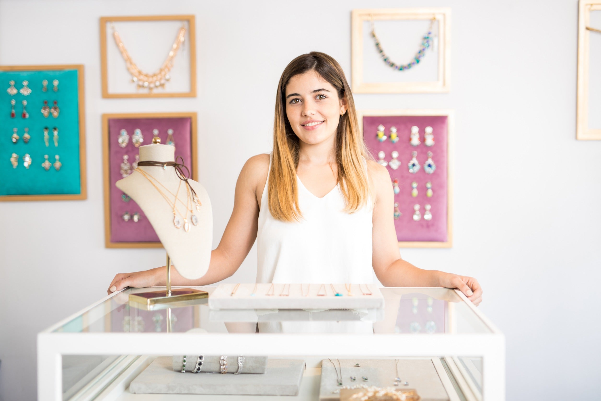 Unveiling the Allure of Investing in Jewelry: A Sparkling Path to Fina