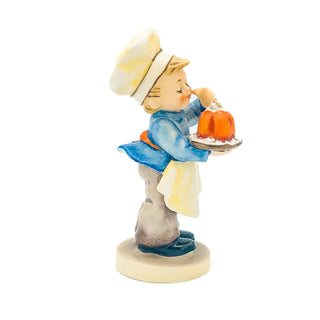 Goebel Hummel The Baker # 128 TMK-5
