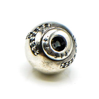 Pandora ESSENCE Pisces Zodiac Sterling Silver Charm With Clear Zirconia
