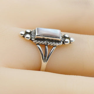 Vintage SILVER CLOUD Mother of Pearl Native American Sterling Silver Ring Size 7