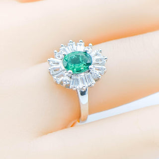 Sterling Silver Emerald And White Zircon Ring Size 7