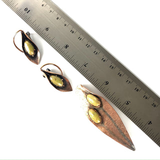 MATISSE RENOIR Vintage PARURE Set of Copper Leaf Clip-On Earrings And Brooch With Green-Gold Opal-Like Cabochons