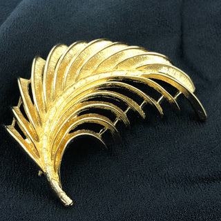 Vintage Monet Gold Tone Feather Brooch