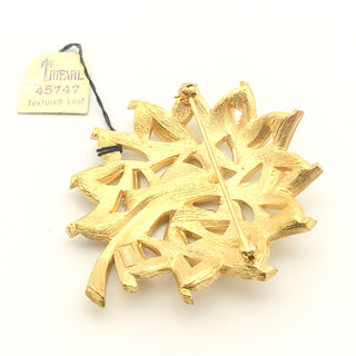 Vintage 1950s Crown Trifari Gold Tone Textured Leaf Brooch With Original Tag