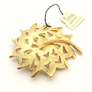 Vintage 1950s Crown Trifari Gold Tone Textured Leaf Brooch With Original Tag
