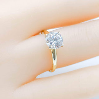 14k Gold Zircon Solitaire Engagement Ring Size 7.5