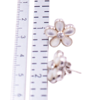 18K White Gold Diamond Moonstone Flower Stud Earrings 14mm Estate Fine Jewelry