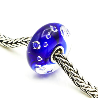 TROLLBEADS The Diamond Bead Blue Glass Sterling Silver Core Charm