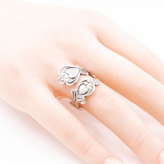 Vintage Avon Treasured Heart 1975 Sterling Silver Bypass Ring Size 7.5