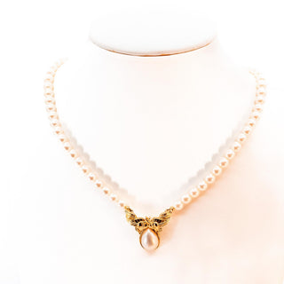 Vintage Simulated Pearl Necklace 16.5 Inch Gold Plated Pendant Classic Elegant