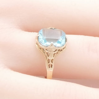 Vintage Rold Gold Plate Blue Crystal Filigree Ring Size 10.5