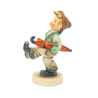 Goebel Hummel Happy Traveler # 109/0 TMK-3