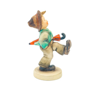 Goebel Hummel Happy Traveler # 109/0 TMK-3