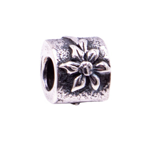Pandora Retired Poinsettia Sterling Silver Charm Christmas Bead