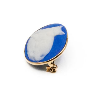 14K Yellow Gold Cameo Style Cat Blue Jasperware Brooch Pin