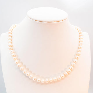 Vintage 18-Inch Cultured White 7mm Pearl Necklace Heart Toggle Clasp