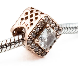 PANDORA Rose™ Retired Geometric Radiance Charm