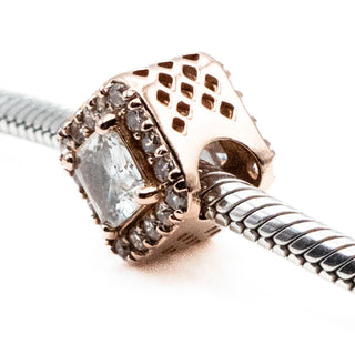 PANDORA Rose™ Retired Geometric Radiance Charm