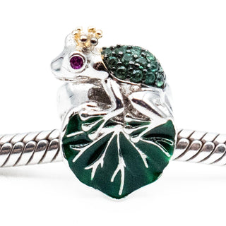 GNOCE "Just One Kiss" Cute Green Frog With Heart Shape Lotus Leaf 925 Charm