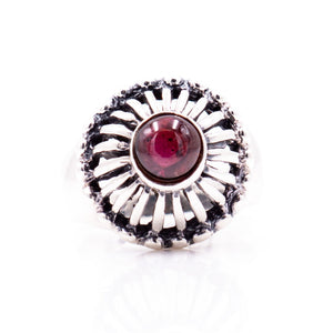 Vintage Sterling Silver Garnet Cabochon Sunburst Dome Ring Size 6.25