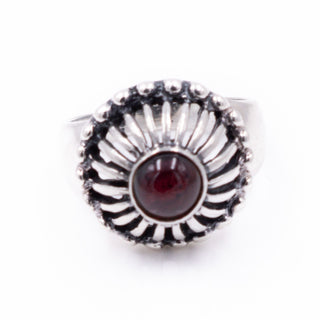 Vintage Sterling Silver Garnet Cabochon Sunburst Dome Ring Size 6.25