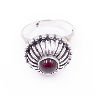 Vintage Sterling Silver Garnet Cabochon Sunburst Dome Ring Size 6.25