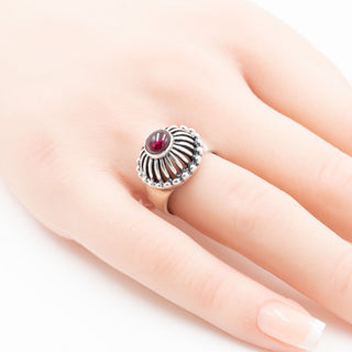 Vintage Sterling Silver Garnet Cabochon Sunburst Dome Ring Size 6.25