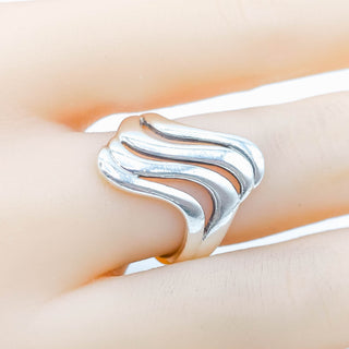 Sterling Silver Wavy Ring Size 7.5