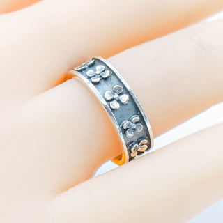 Vintage Oxidized Sterling Silver Floral Design Ring Size 8