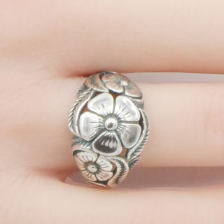 Vintage 1950s Sterling Silver Floral Dome Ring Size 8.5