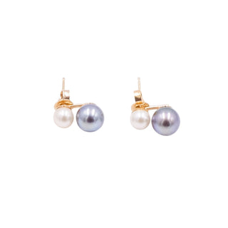 14K Yellow Gold Gray 7mm and White 5mm High Luster Freshwater Pearl Stud Earrings