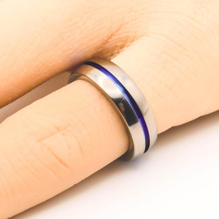 Edward Mirell Women's Titanium Wedding Band Ring With Blue Accents Size 7.5