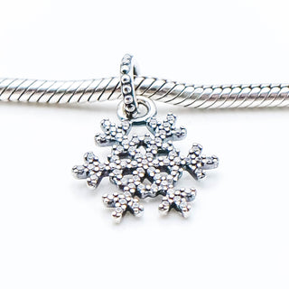 Pandora Winter Kiss Sterling Silver Christmas Snowflake Pendant With Clear Zirconia