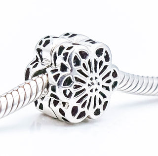 Pandora Floral Daisy Lace Sterling Silver Flower Clip