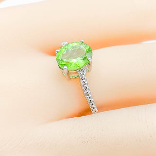 Sterling Silver Peridot Solitaire Ring Size 9.5 With Diamond Accents