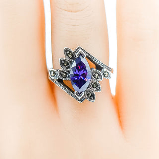 Vintage Sterling Silver Iolite Solitaire Ring With Marcasite Size 5.75