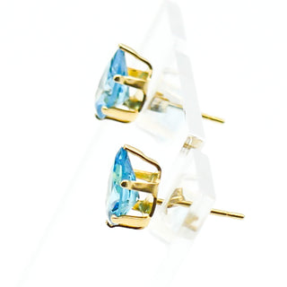 14K Yellow Gold Pear Shaped Blue Topaz Stud Earrings